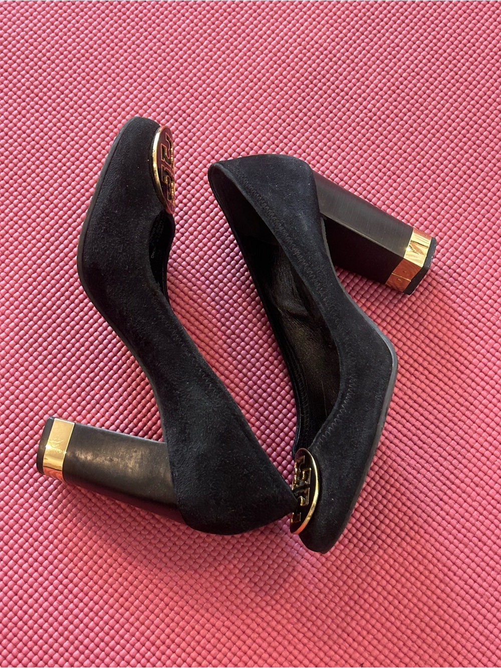 Tory Burch Black Suede Logo Cap-Toe heels